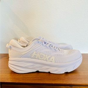 Brand New Men’s Hoka Bondi 7 Shoes. Never worn! Size 13.